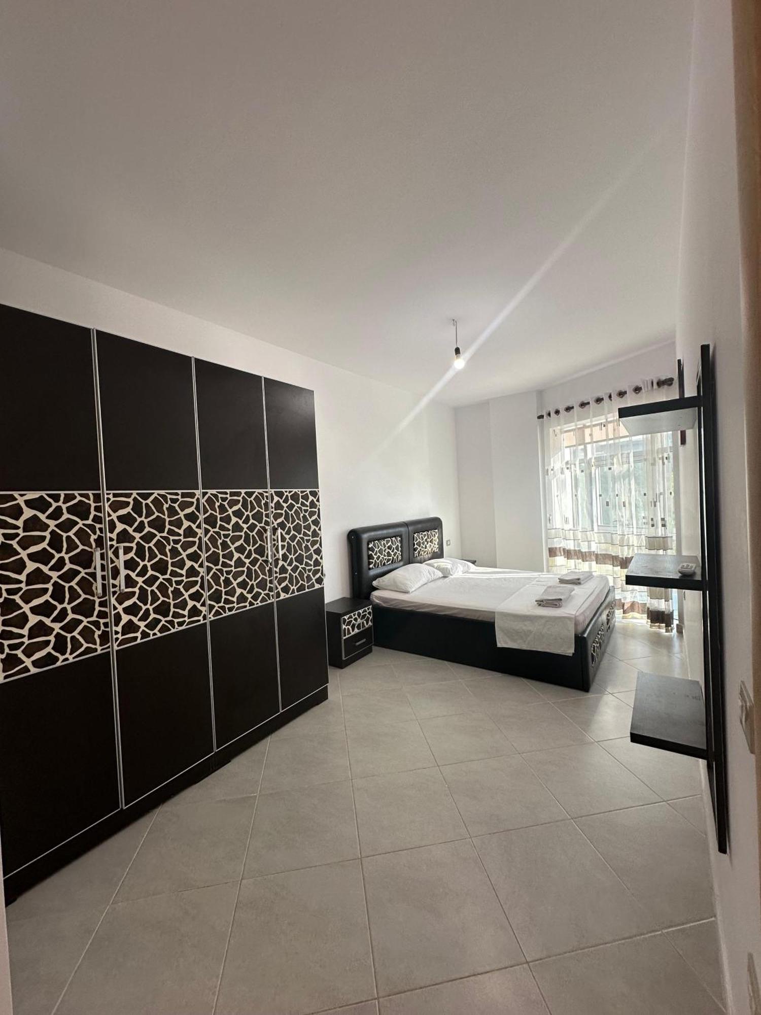 Sea View Apartment Vlore Exterior photo