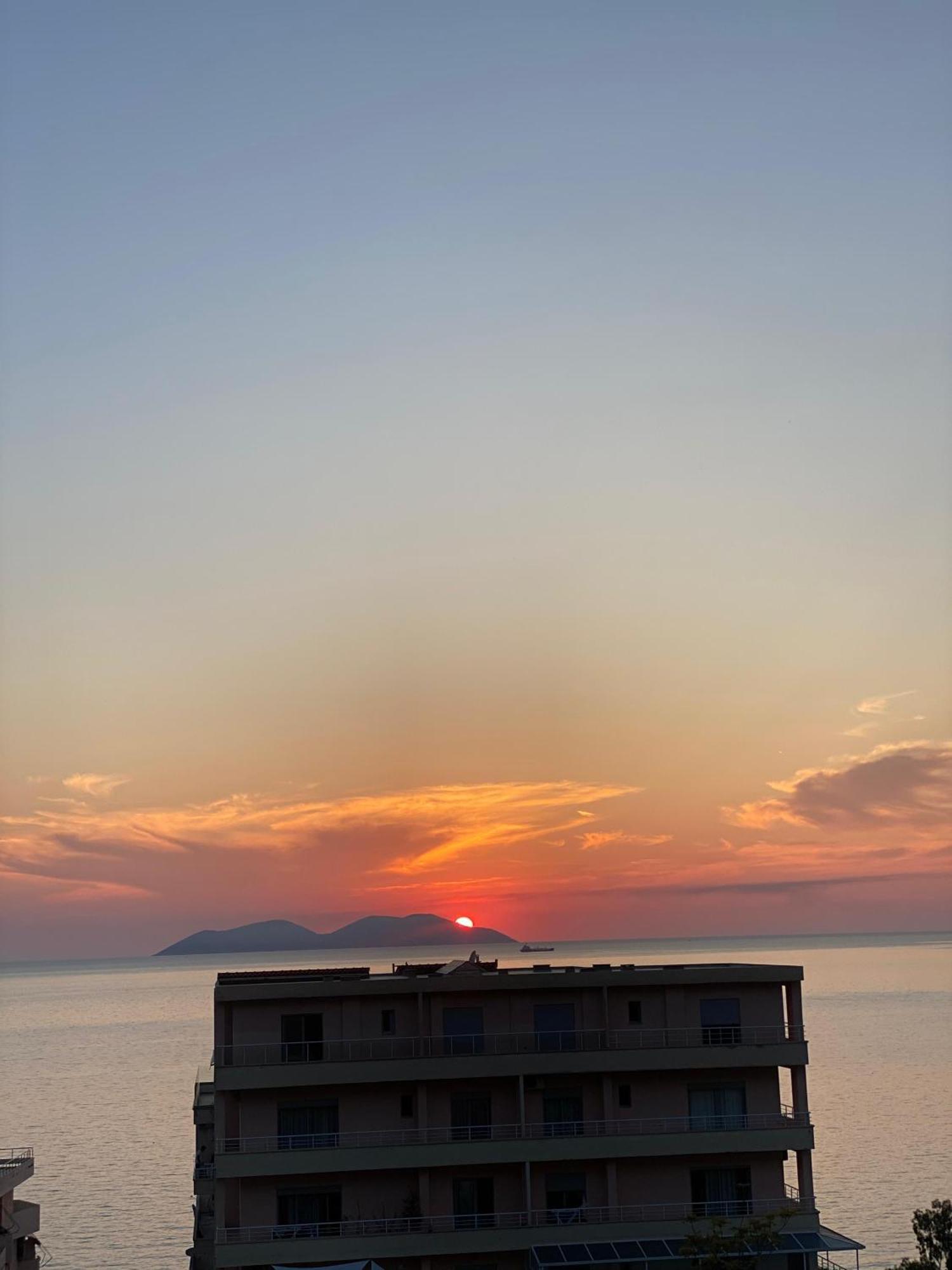 Sea View Apartment Vlore Exterior photo