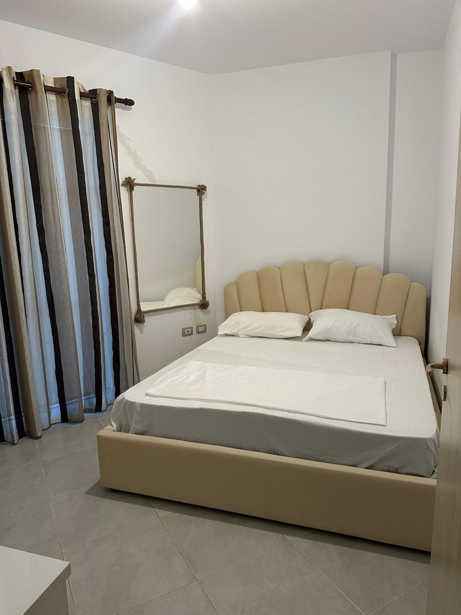 Sea View Apartment Vlore Exterior photo